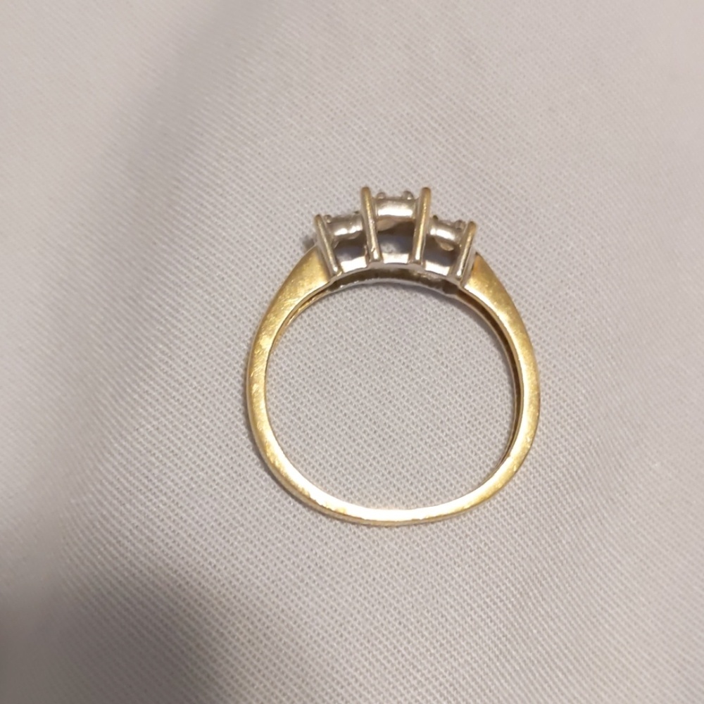 Ring - Picture 2 of 3
